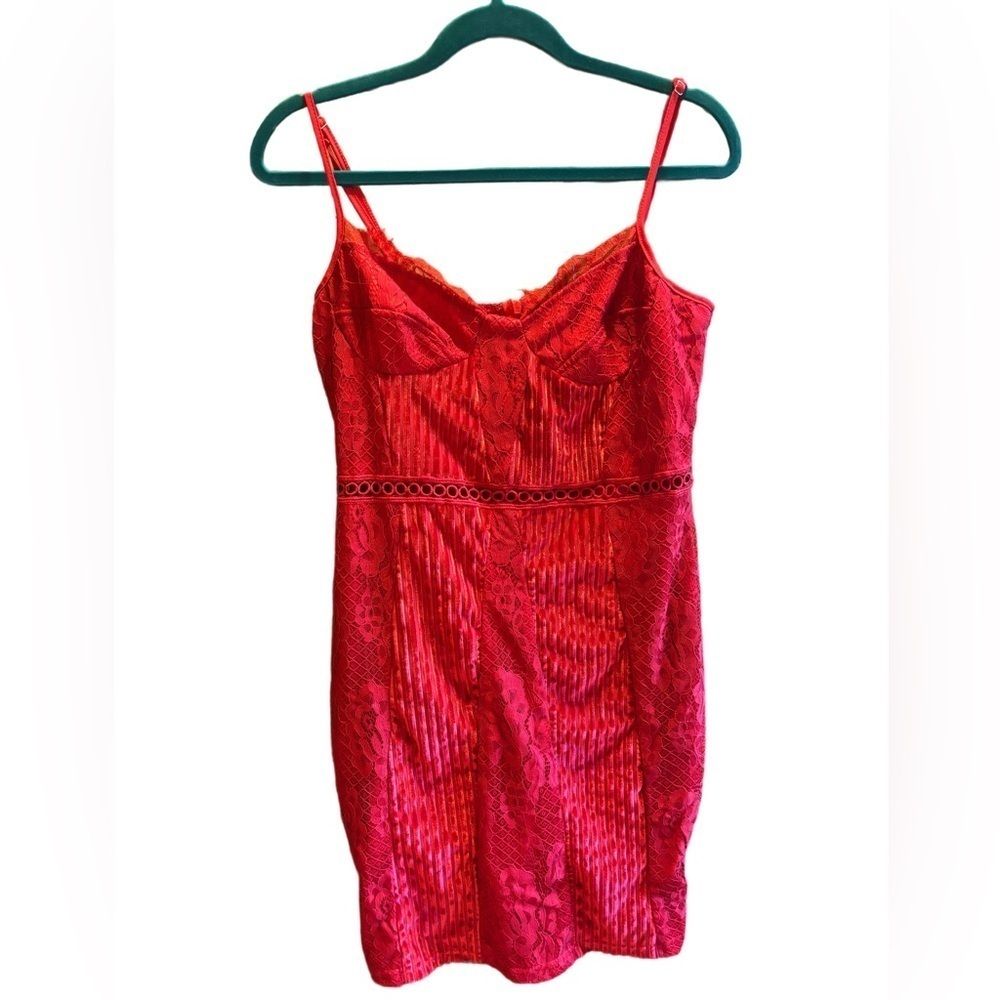 NWT PrettyLittleThing Red Lace & Velvet Mini Dress | Size 8 | NWT 💝 ❤️💕 - Picture 2 of 8
